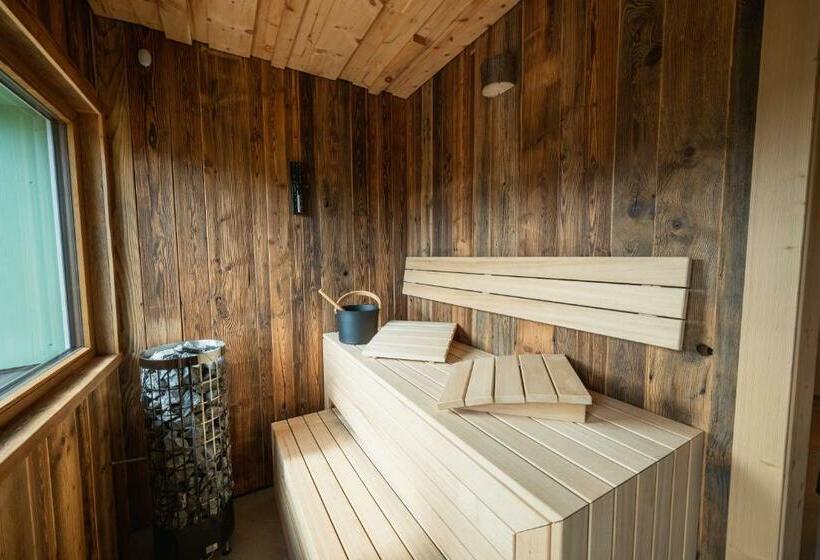 1 Bedroom Apartment Lake View, Stillinghof