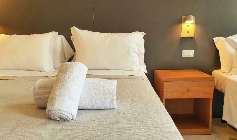 스탠다드 트리플 룸 테라스, Bed & Bike Feltre