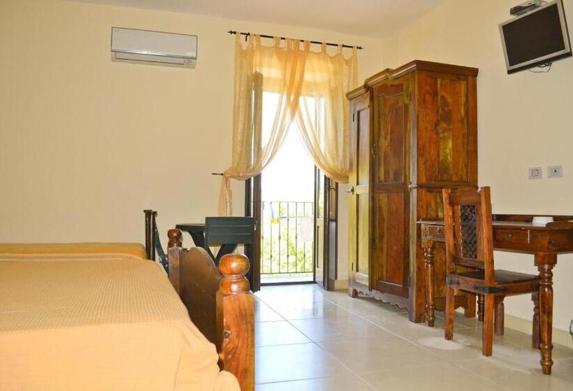 חדר סטנדרט לשלושה, Casa Vacanze Santa Lucia