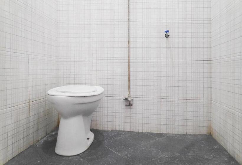 Номер Стандарт, Spot On 90962 Sedana House