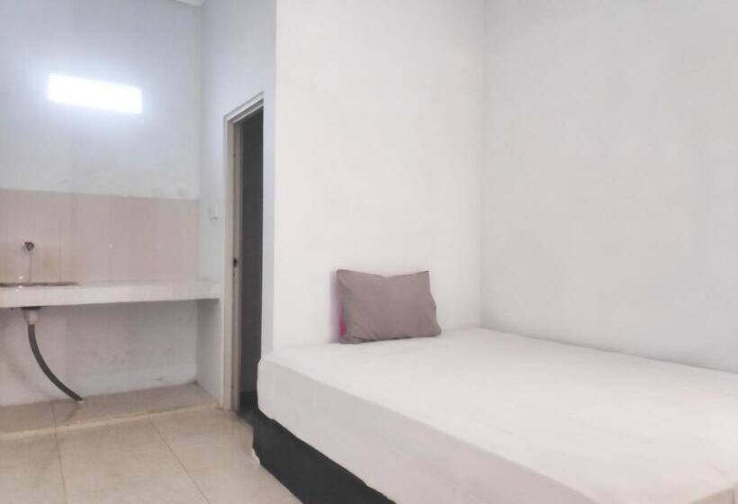 Номер Стандарт, Spot On 90962 Sedana House