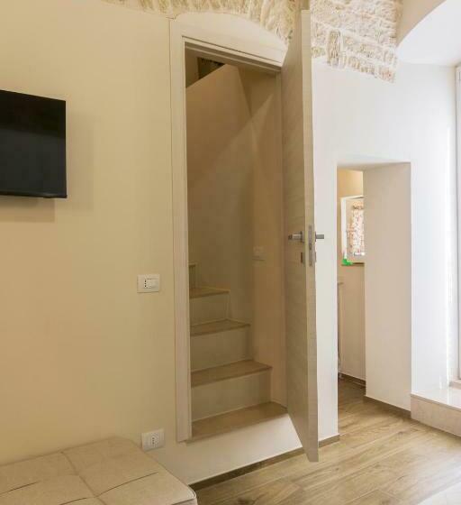 חדר משפחתי, La Traversa B&b