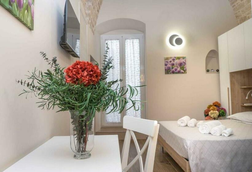 חדר משפחתי, La Traversa B&b