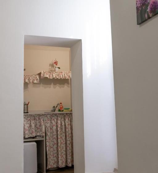 חדר משפחתי, La Traversa B&b