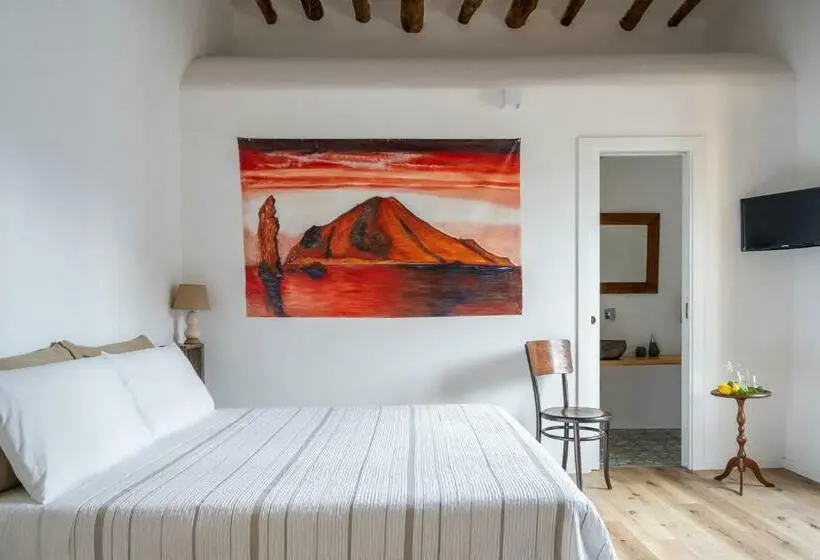 اتاق لوکس با چشم‌انداز دریا, Iancura   B&b Di Design A Salina