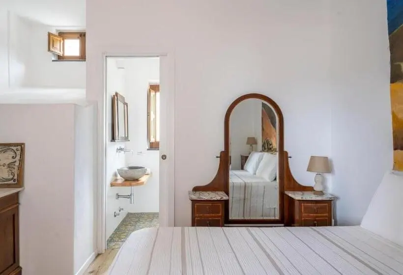 اتاق لوکس, Iancura   B&b Di Design A Salina