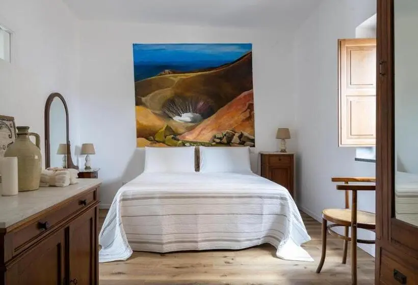 اتاق لوکس, Iancura   B&b Di Design A Salina