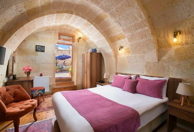 Дом 1 Спальня, Peri̇ Cave Konak