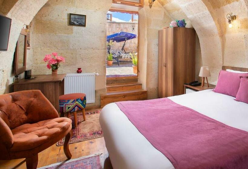 1间卧室的房子, Peri̇ Cave Konak