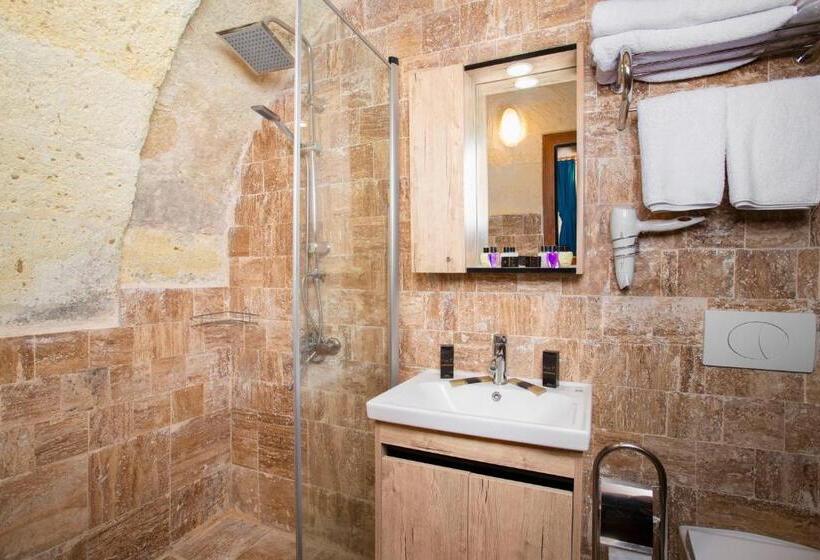Дом 1 Спальня, Peri̇ Cave Konak