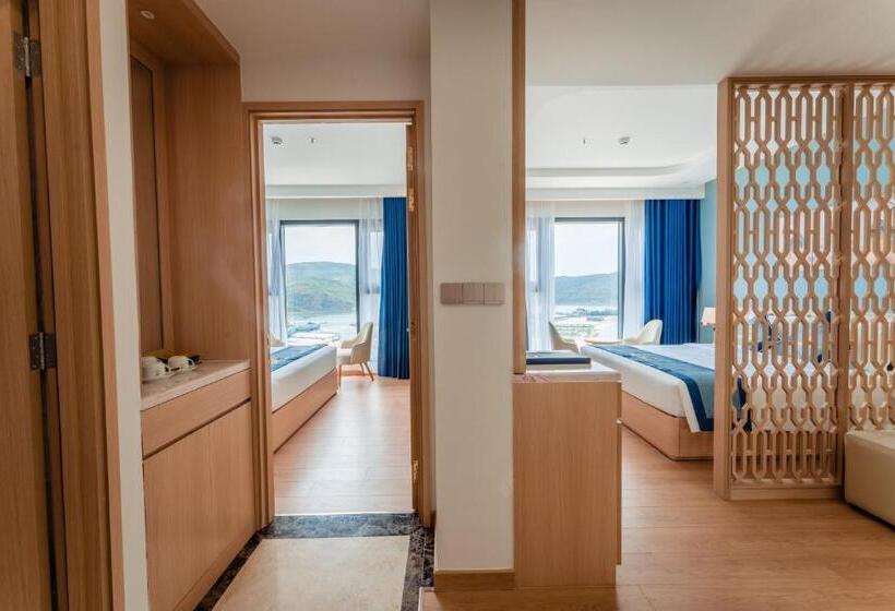 اتاق خانوادگی با چشمانداز جانبی دریا, Canary Gold Hotel Quy Nhơn