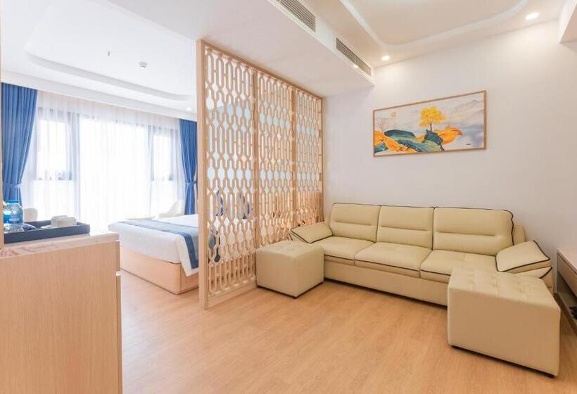 اتاق خانوادگی با چشمانداز دریا, Canary Gold Hotel Quy Nhơn
