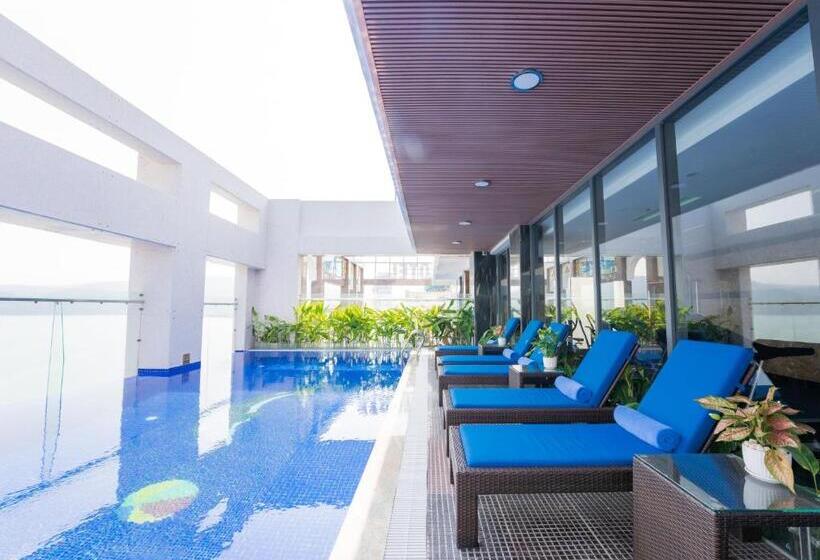 اتاق خانوادگی, Canary Gold Hotel Quy Nhơn