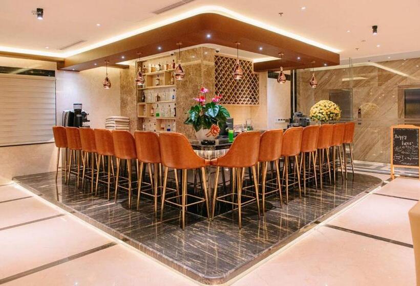 اتاق خانوادگی, Canary Gold Hotel Quy Nhơn