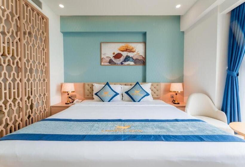 اتاق خانوادگی با چشمانداز دریا, Canary Gold Hotel Quy Nhơn