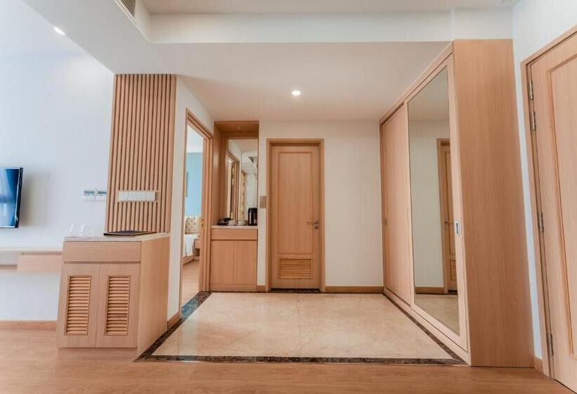 اتاق خانوادگی با چشمانداز دریا, Canary Gold Hotel Quy Nhơn