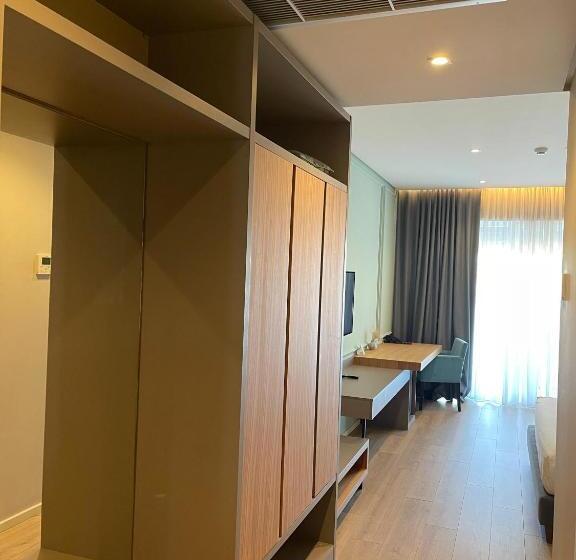 חדר סטנדרט לארבעה נוף לים, Amr Hotel Durres