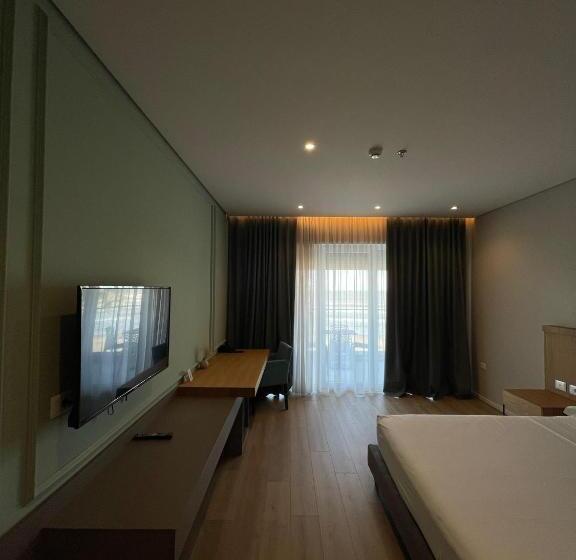 اتاق استاندارد چهار تخته با چشم‌انداز دریا, Amr Hotel Durres