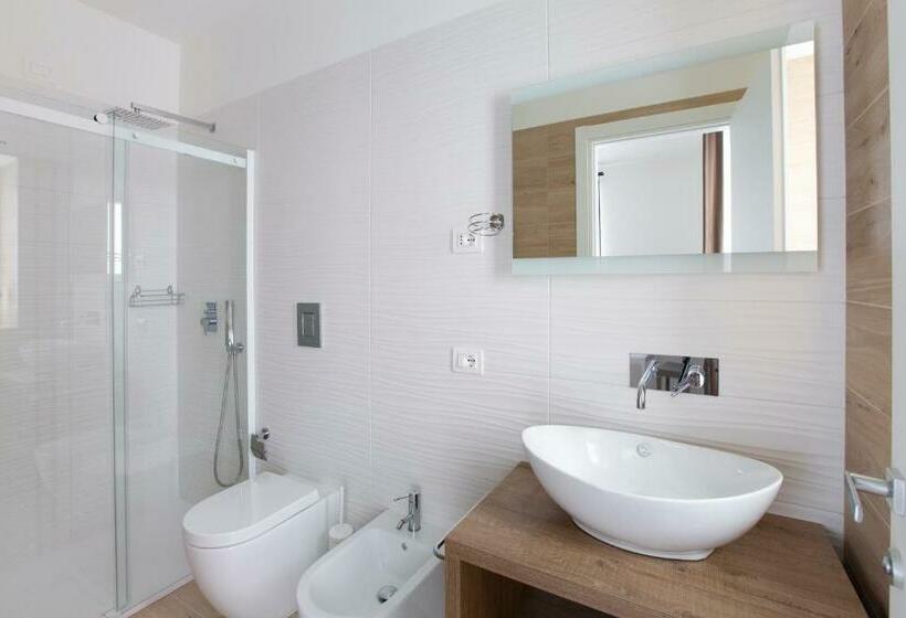 اتاق لوکس, B&b Rais Luxury Rooms