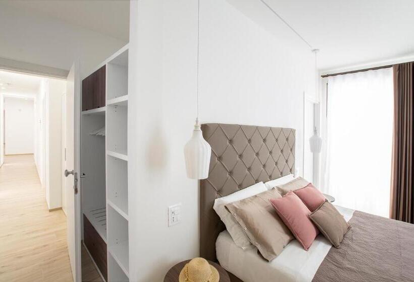 اتاق لوکس, B&b Rais Luxury Rooms