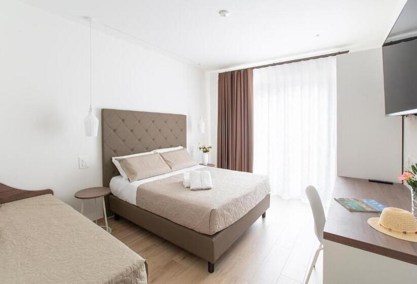 اتاق لوکس سه تخته, B&b Rais Luxury Rooms