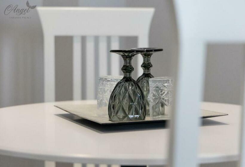 اتاق استاندارد با چشم‌انداز دریا, Angel Saranda Palace