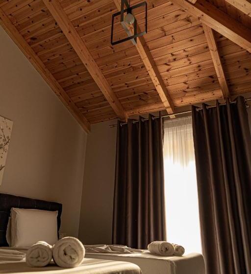 Deluxe Suite King Bed, Angel Saranda Palace