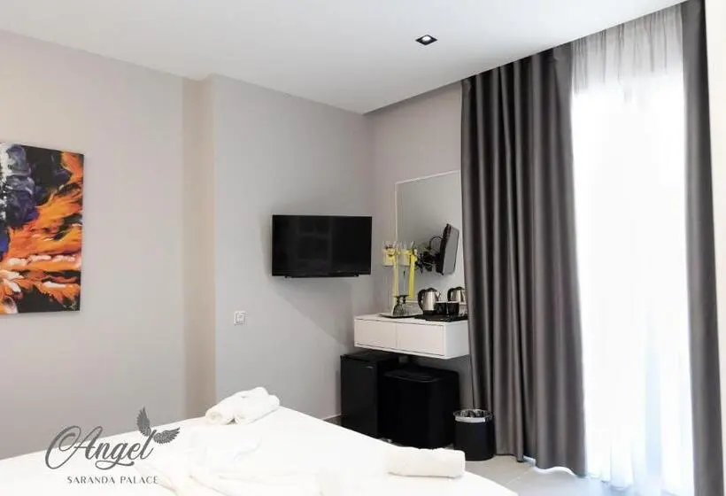 اتاق چهار تخته با دستشویی مشترک, Angel Saranda Palace