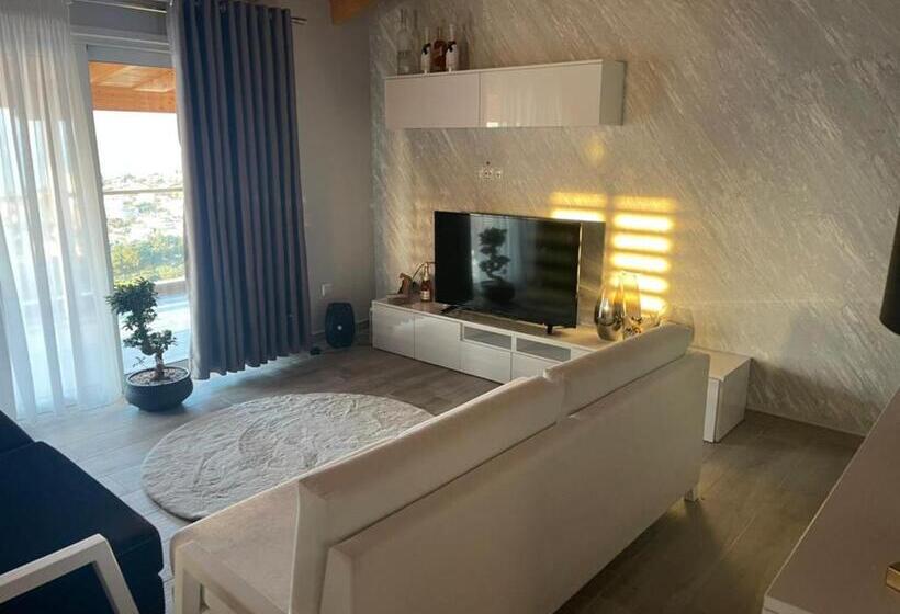 Deluxe Suite King Bed, Angel Saranda Palace