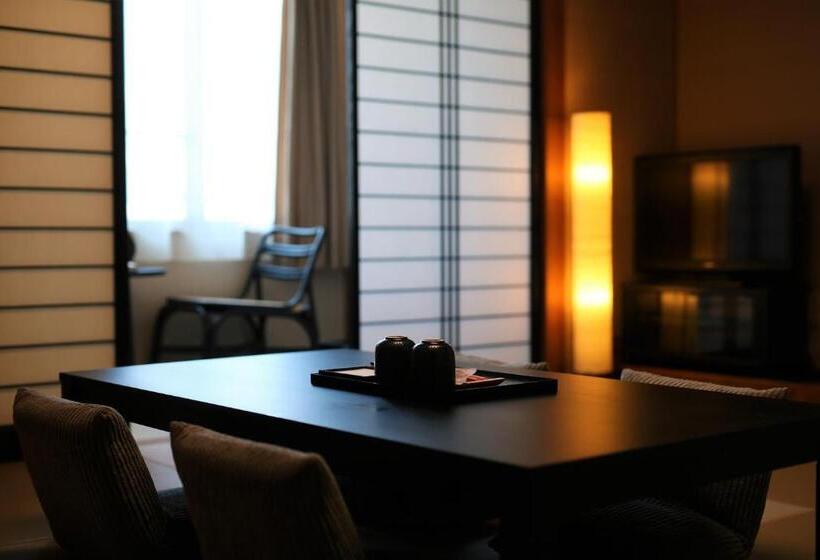 Ekonomiskt Rum, 湯村温泉郷 御宿コトブキ