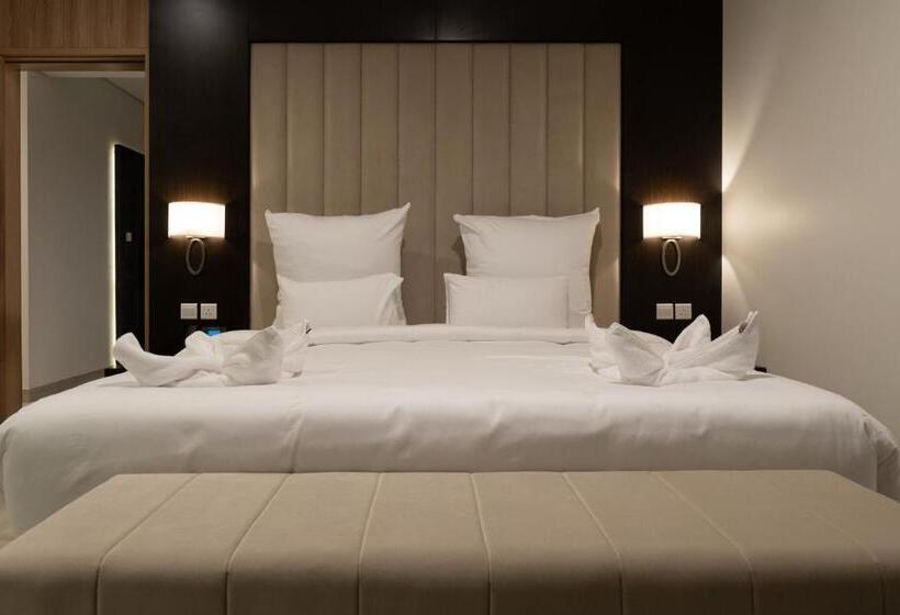 带2个卧室的公寓, Mirot