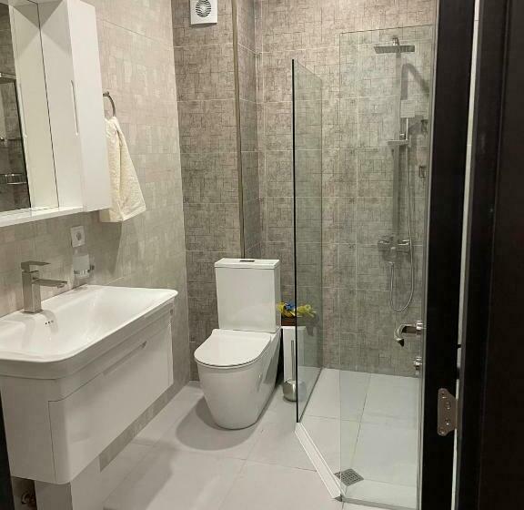 آپارتمان 1 خوابه با بالکن, Apartment Qumli