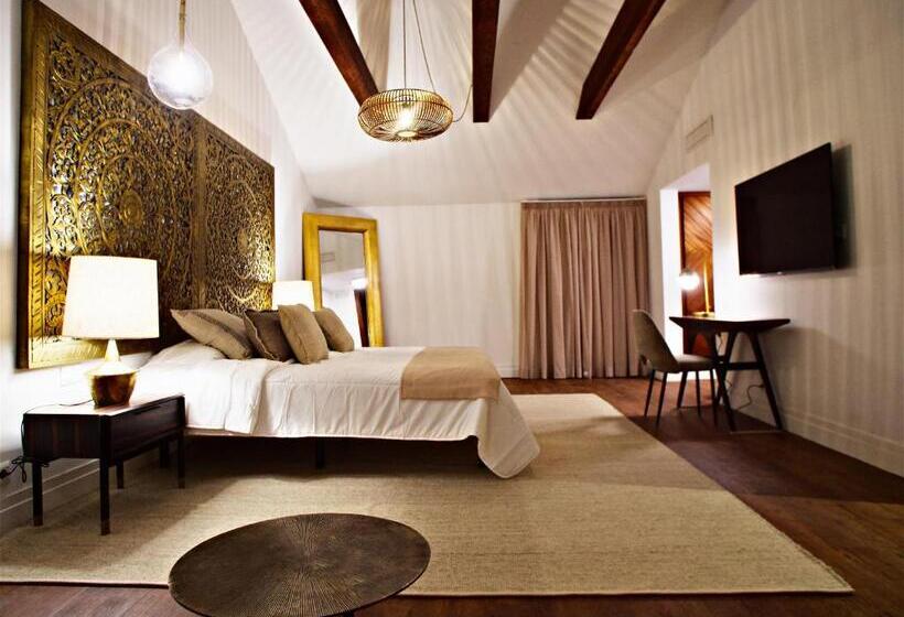 اتاق لوکس سه تخته, Casa Da Djedja