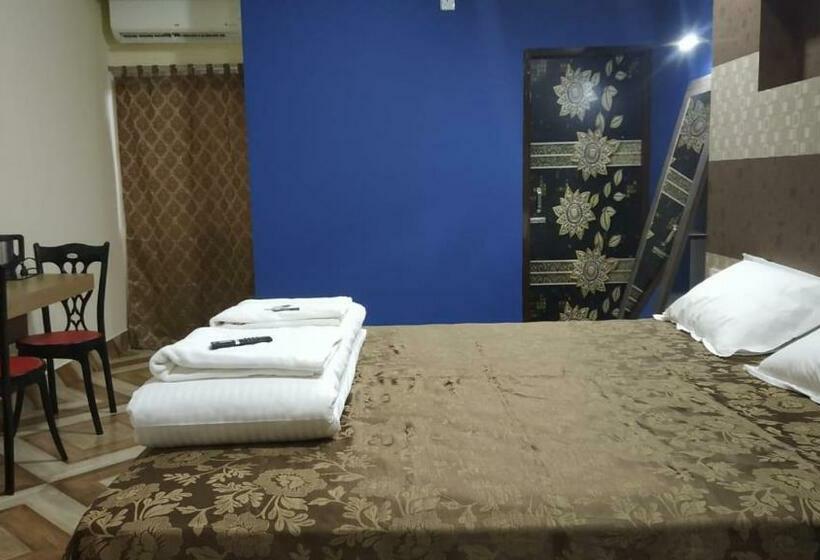 غرفة ديلوكس, Shreesh