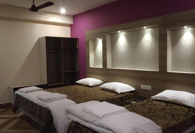 غرفة ديلوكس, Shreesh