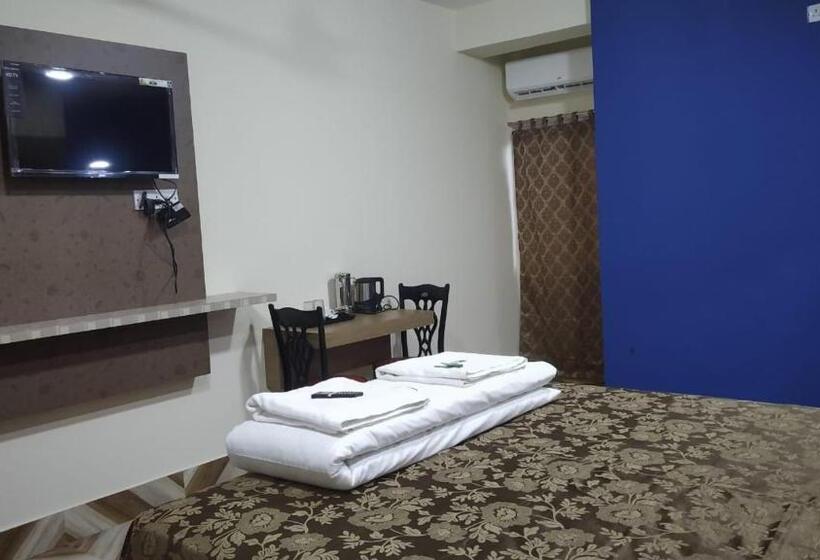 غرفة ديلوكس, Shreesh