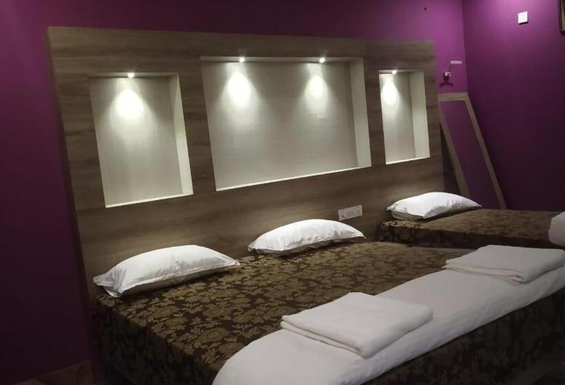 غرفة ديلوكس, Shreesh