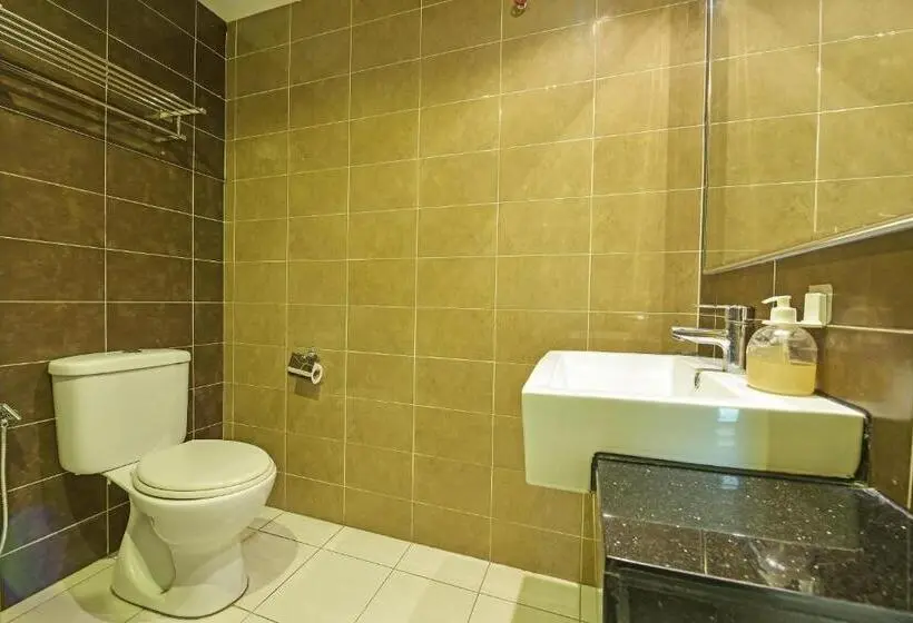 اتاق لوکس سه تخته, Ideals Hotel Melaka