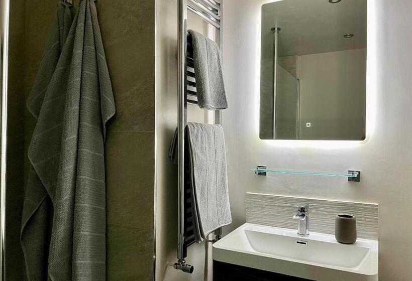 Номер Deluxe, Old Daltongate House
