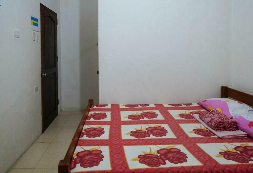 اتاق استاندارد, C Star Travellers Inn