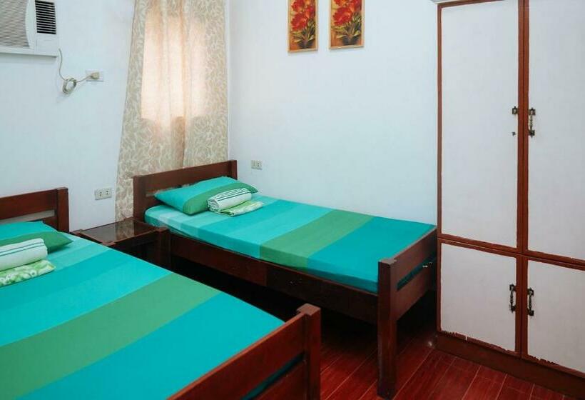 اتاق استاندارد, C Star Travellers Inn