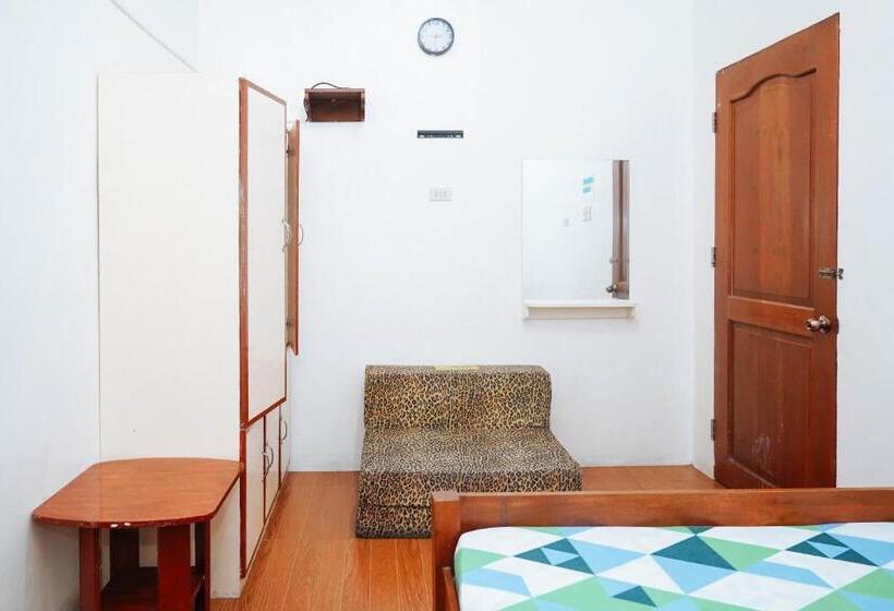 اتاق استاندارد سه نفره, C Star Travellers Inn