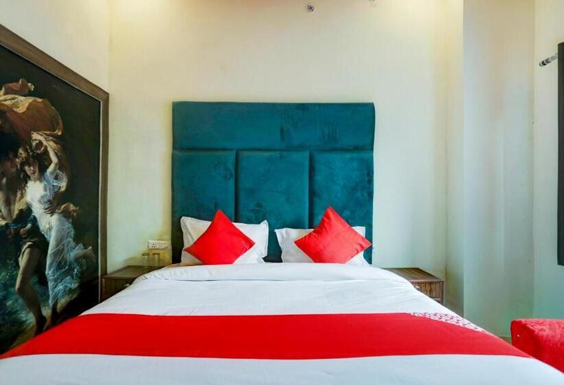 트리플 클래식 룸, Super Hotel O Haveli Inn