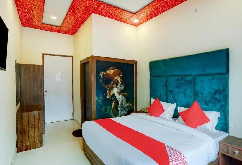 트리플 클래식 룸, Super Hotel O Haveli Inn