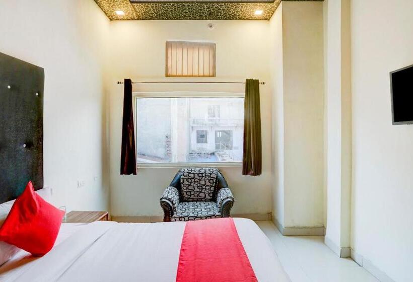 트리플 클래식 룸, Super Hotel O Haveli Inn