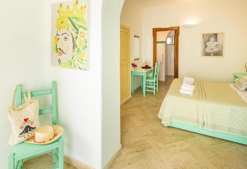 סוויטת דלוקס נוף לים, Stromboli Suite Apartment With Terrace Volcano & Sea View