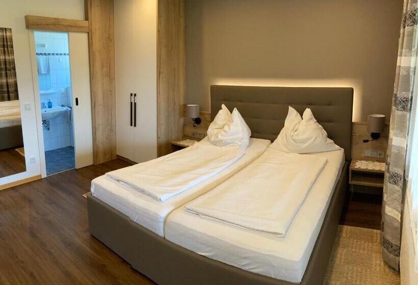 스탠다드 발코니 룸, Pension Hartmann