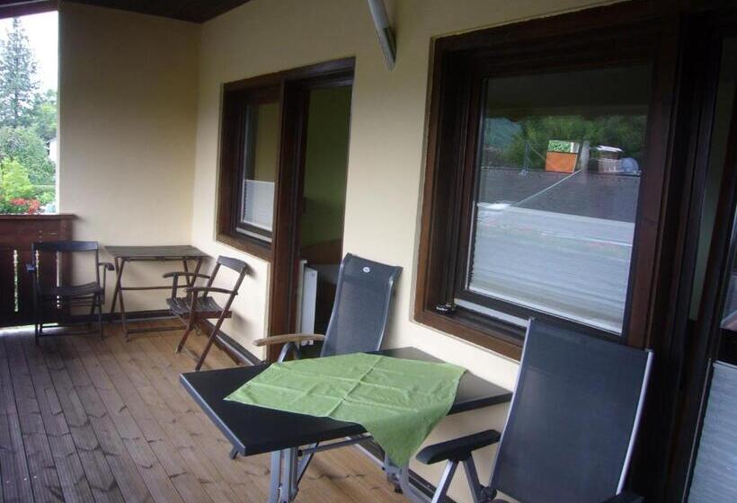 1 Bedroom Apartment Lake View, Pension Hartmann