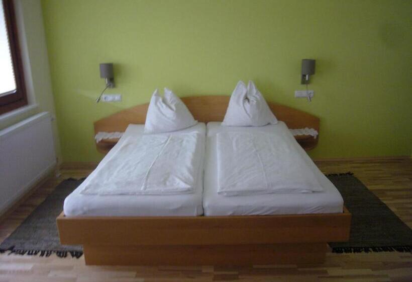 1 Bedroom Apartment Lake View, Pension Hartmann