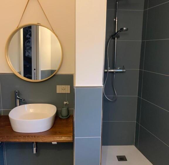 חדר סטנדרט עם מיטת קינג, Bea Trees   Lake Garda